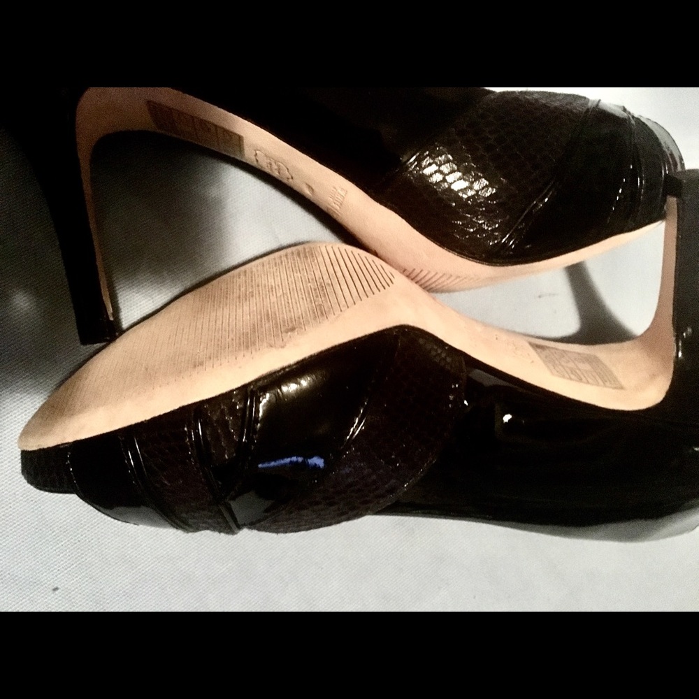 White House Black Market Peep Toe Heel - Picture 4 of 6